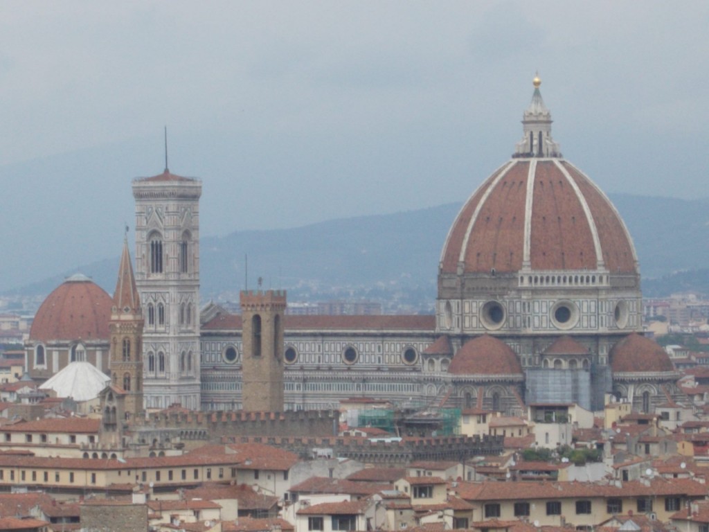 florence-piazzale-michelangelo-view-il-duomo